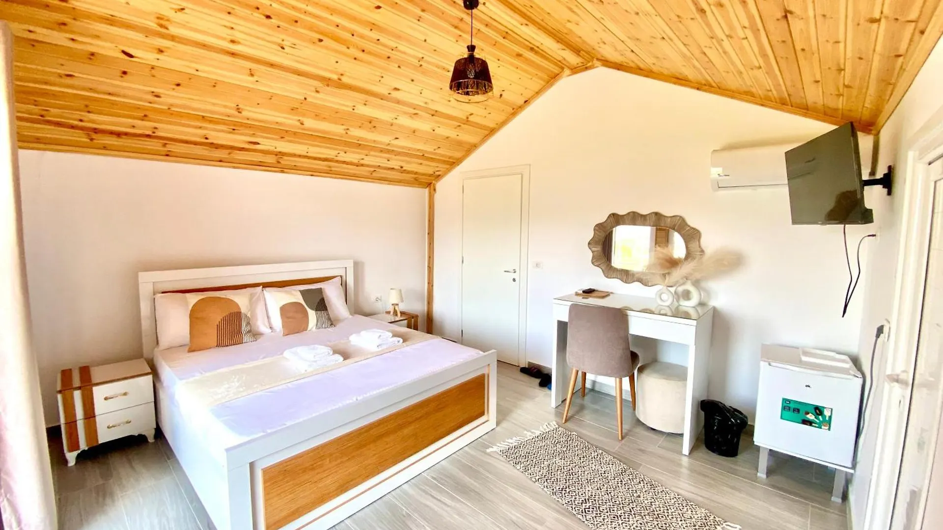 Guest House Rean Berat Apartment